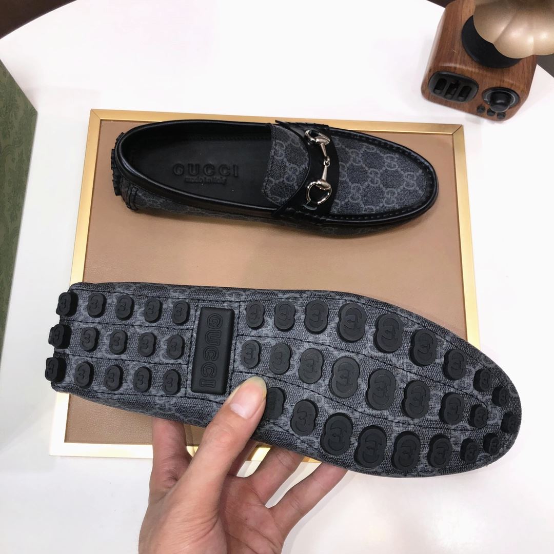 Gucci Low Shoes